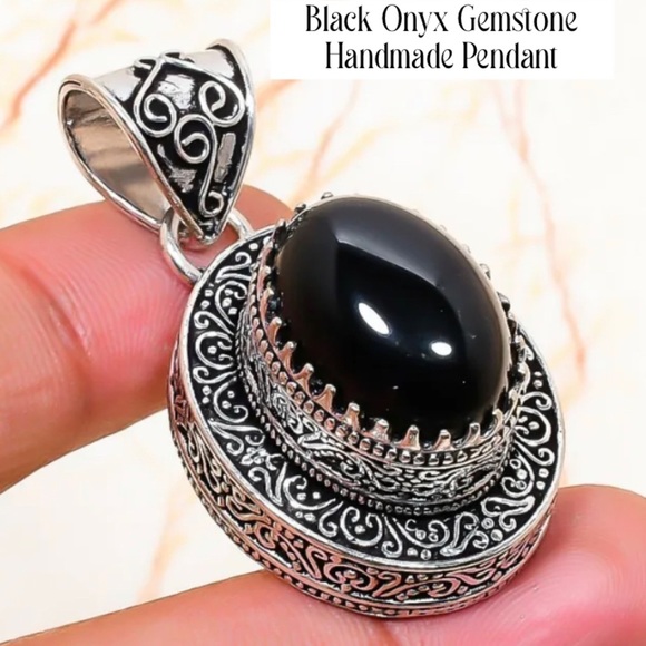 Handmade Pendant Jewelry - Beautiful Black Onyx Gemstone Handmade Pendant